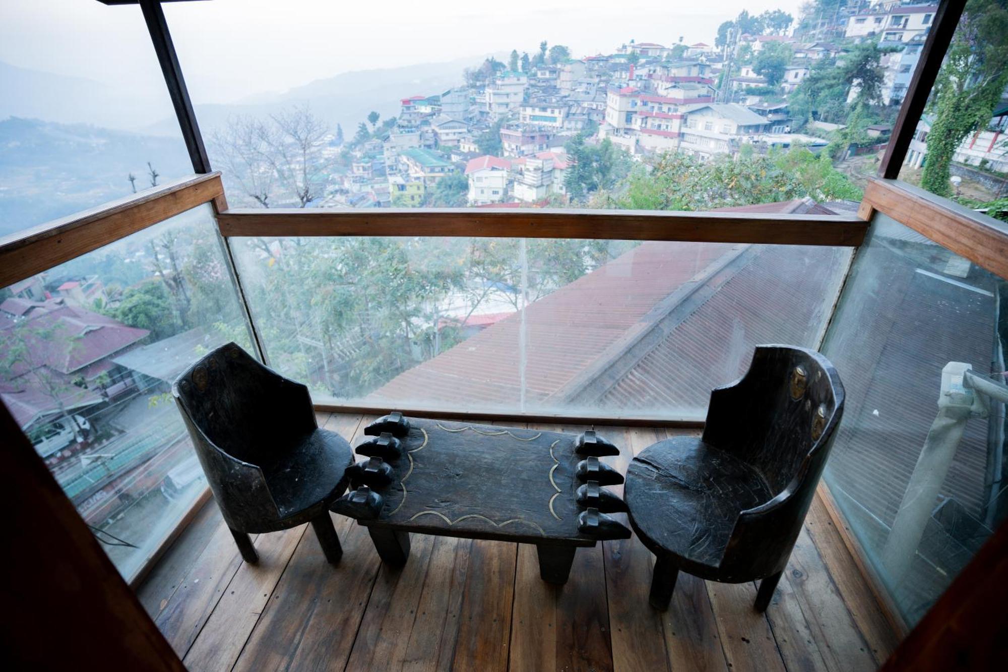 2K Hotel Kohima Extérieur photo